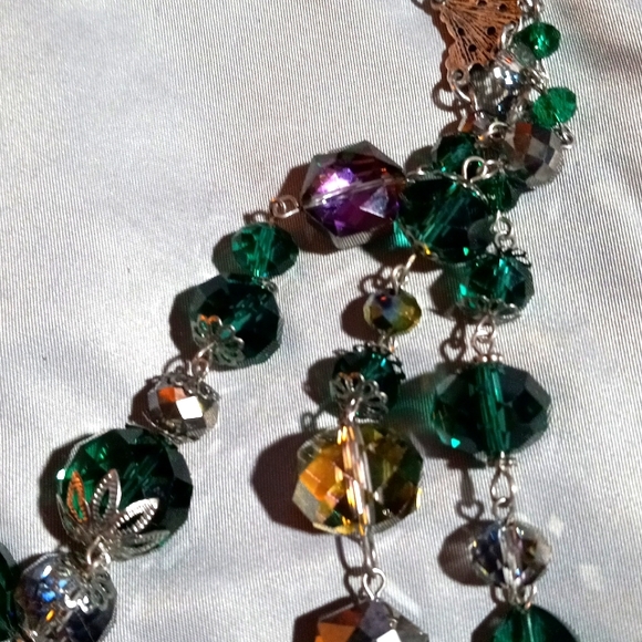 K-4 silver toned 3 strand with green,purple, and amber crystals 13"-15" necklace - Picture 3 of 7